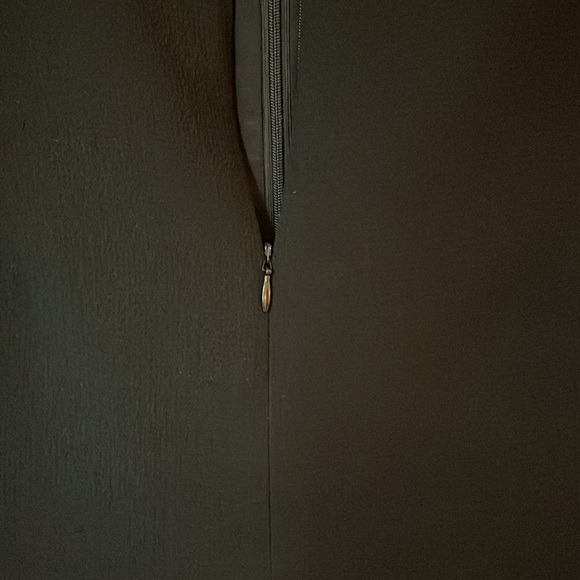 Club Monaco Cap-Sleeve Black Dress - Picture 3 of 4